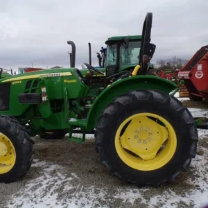2016 JOHN DEERE 5055E