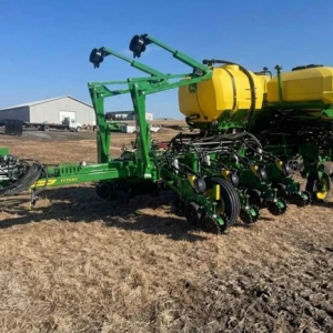 2025 JOHN DEERE 1775NT